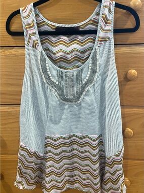 Beaded Scoop Neck Tank Top - White with Multi Chevron